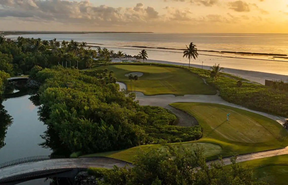 The Best Golf Communities in the Riviera Maya for Luxury Living