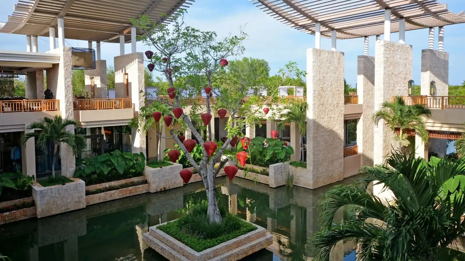 BANYAN TREE VILLA