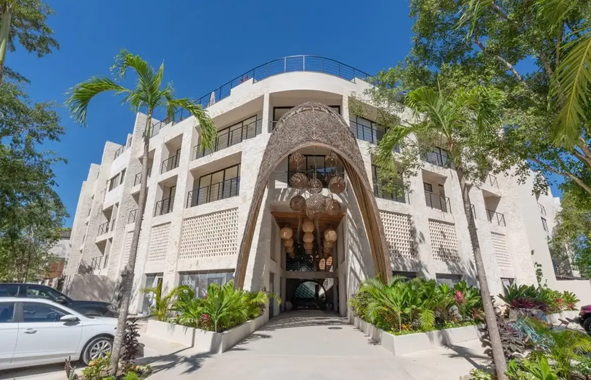 SOLUM TULUM