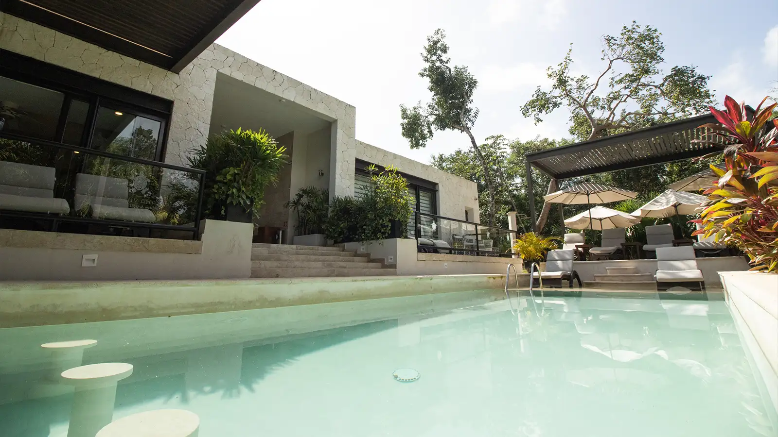 XAHA VILLAS  